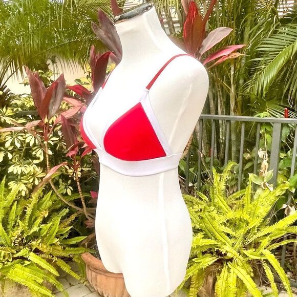 🍍3/$15🍍 Express Red Color Block Triangle Bikini Top - Picture 4 of 8